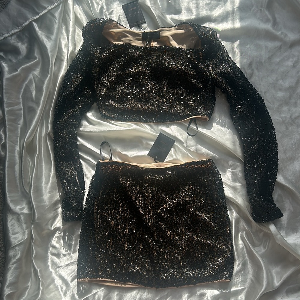 Revolve sequin set - Picture 7 of 7